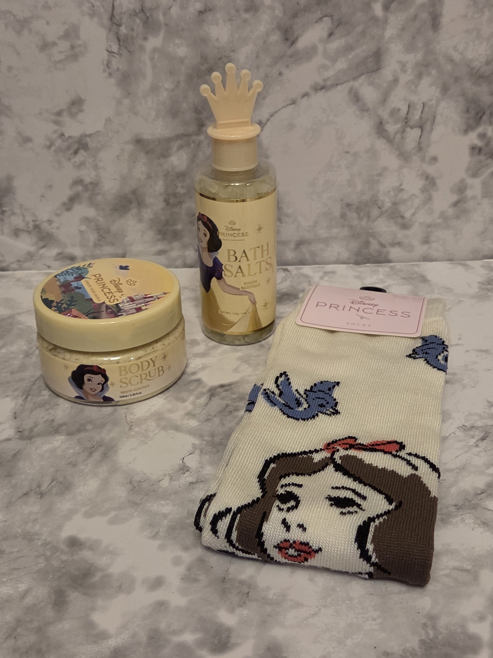 Disney Princess Snow White - Bath & Body Gift Set in Cream, Yellow